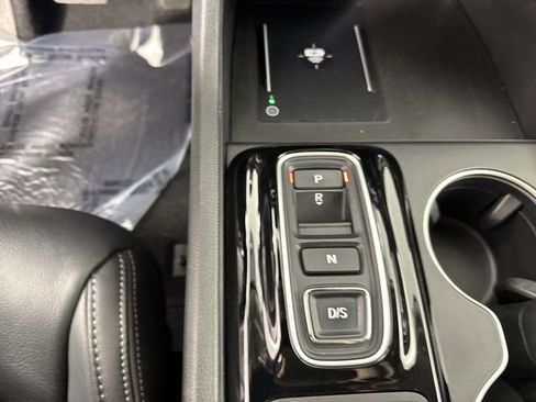 Used 2025 Honda Pilot Touring image 19