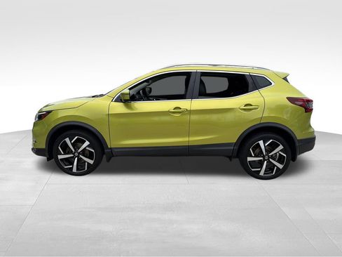 Used 2020 Nissan Rogue Sport SL w/ Premium Package FWD image 4