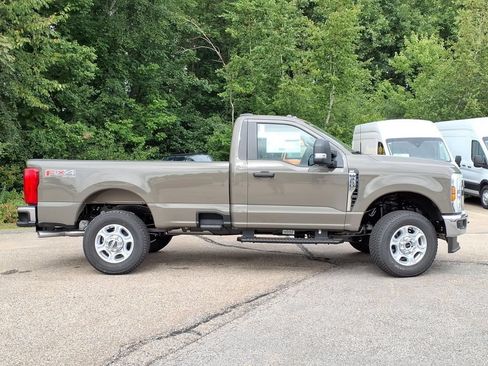 New 2026 Ford F350 XLT w/ FX4 Off-Road Package AWD/4WD image 4
