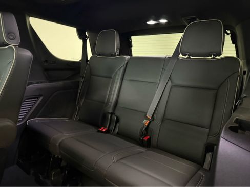 Used 2022 Chevrolet Tahoe Premier AWD/4WD image 15