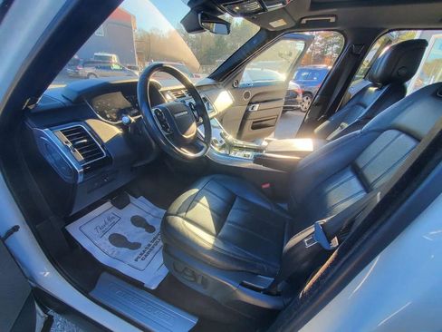 Used 2019 Land Rover Range Rover Sport HSE image 9