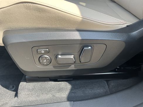 Used 2026 BMW X3 xDrive30 w/ M Sport Package image 15