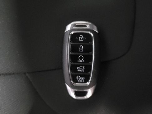 Used 2023 Hyundai Elantra Blue image 32