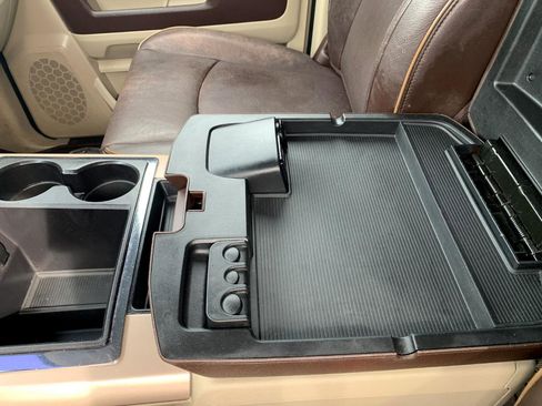 Used 2014 RAM 1500 Laramie Longhorn RWD image 16