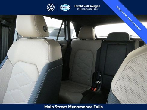 New 2025 Volkswagen Atlas Cross Sport SE AWD/4WD image 40
