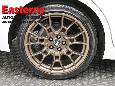 Used 2023 Toyota Camry SE image 30