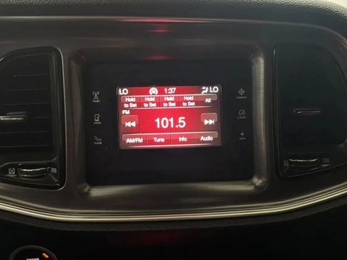 Used 2017 Dodge Challenger SXT RWD image 13