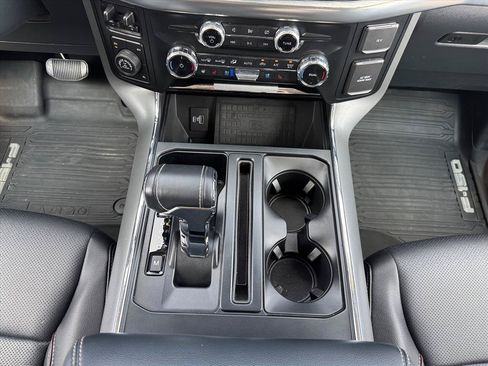 Used 2022 Ford F150 Lariat w/ Equipment Group 502A High AWD/4WD image 17