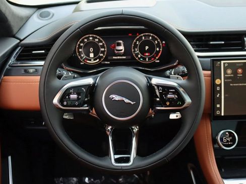 Used 2026 Jaguar F-PACE R-Dynamic S AWD/4WD image 17
