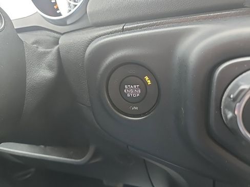 Used 2021 Jeep Gladiator Overland w/ Popular Equipment Package image 56