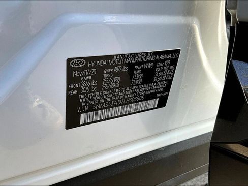 Used 2020 Hyundai Santa Fe Limited image 17