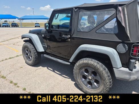 Used 2016 Jeep Wrangler Sport AWD/4WD image 6