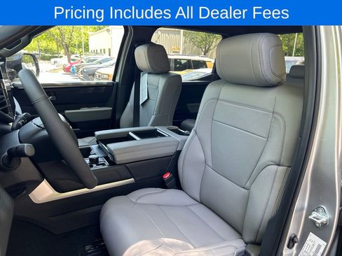 New 2026 Toyota Tundra Limited AWD/4WD image 3