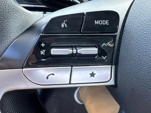 Used 2024 Hyundai Elantra SEL FWD image 26