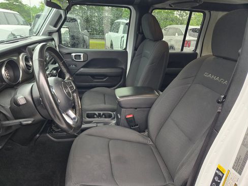 Used 2021 Jeep Wrangler Unlimited Sahara AWD/4WD image 22