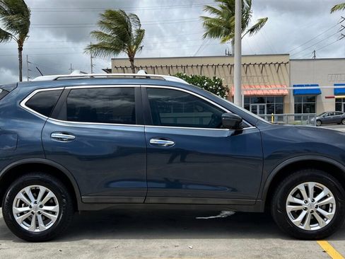 Used 2016 Nissan Rogue SV w/ SV Premium Package image 6