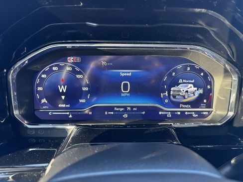 Used 2025 Chevrolet Silverado 3500 LT w/ Convenience Package image 22