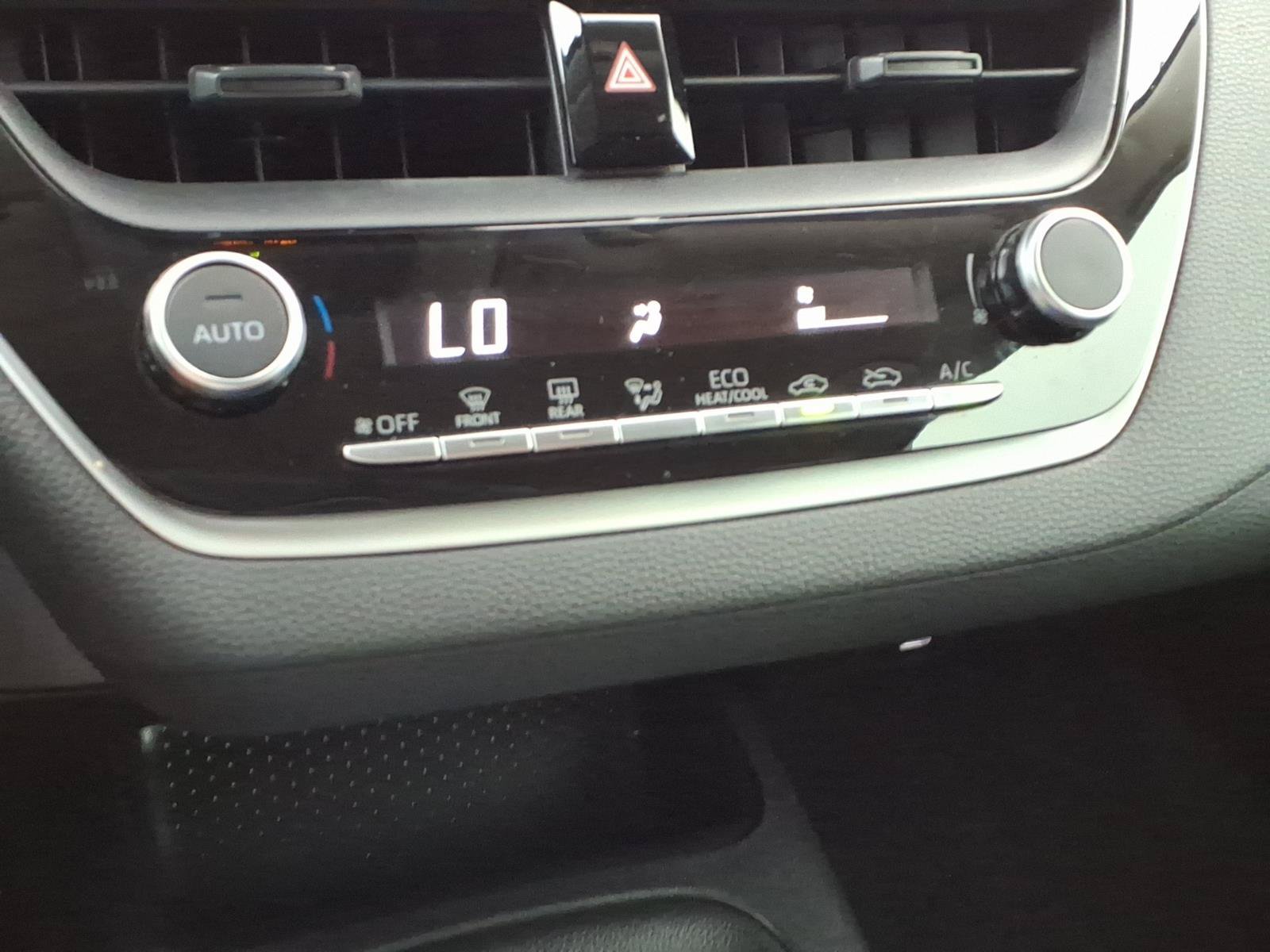 Used 2024 Toyota Corolla LE FWD image 18