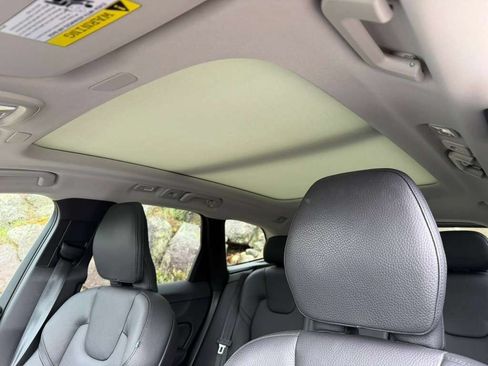 Used 2024 Volvo XC60 B5 Plus w/ Protection Package Premier AWD/4WD image 15