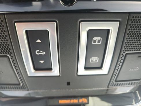 Used 2021 Land Rover Range Rover Velar R-Dynamic S AWD/4WD image 30