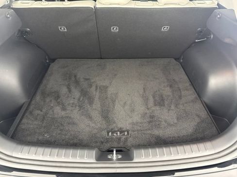Certified 2025 Kia Niro EX FWD image 27