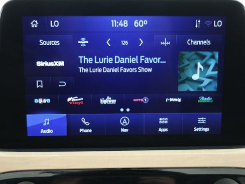 Used 2022 Ford Escape Titanium w/ Titanium Elite Package image 17