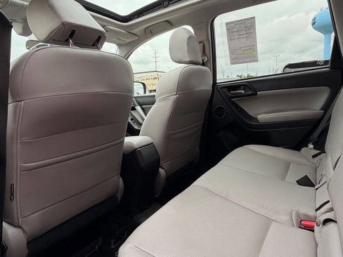 Used 2015 Subaru Forester 2.5i Touring w/ Eyesight & Navigation System AWD/4WD image 20