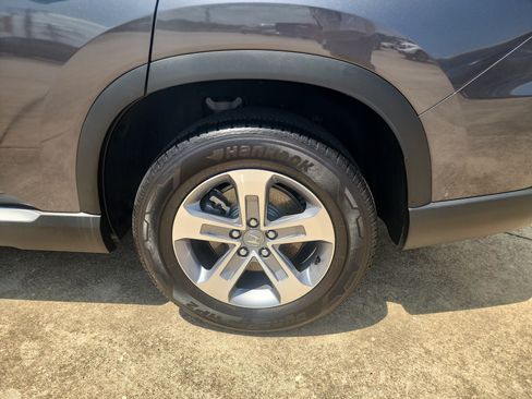 Used 2025 Honda Pilot EX-L image 7