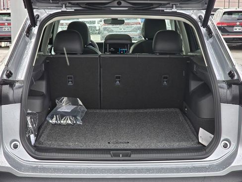 New 2025 Volkswagen Tiguan SE AWD/4WD image 14
