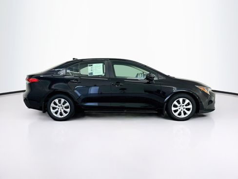 Used 2025 Toyota Corolla LE FWD image 10