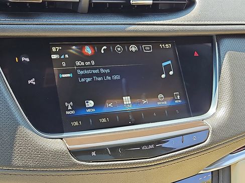 Certified 2019 Cadillac XT5 Premium Luxury w/ Driver Assist Package FWD image 19