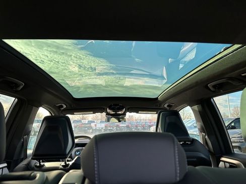 Used 2025 BMW X3 xDrive30i image 12