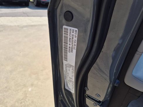 Used 2023 Jeep Compass Limited AWD/4WD image 28