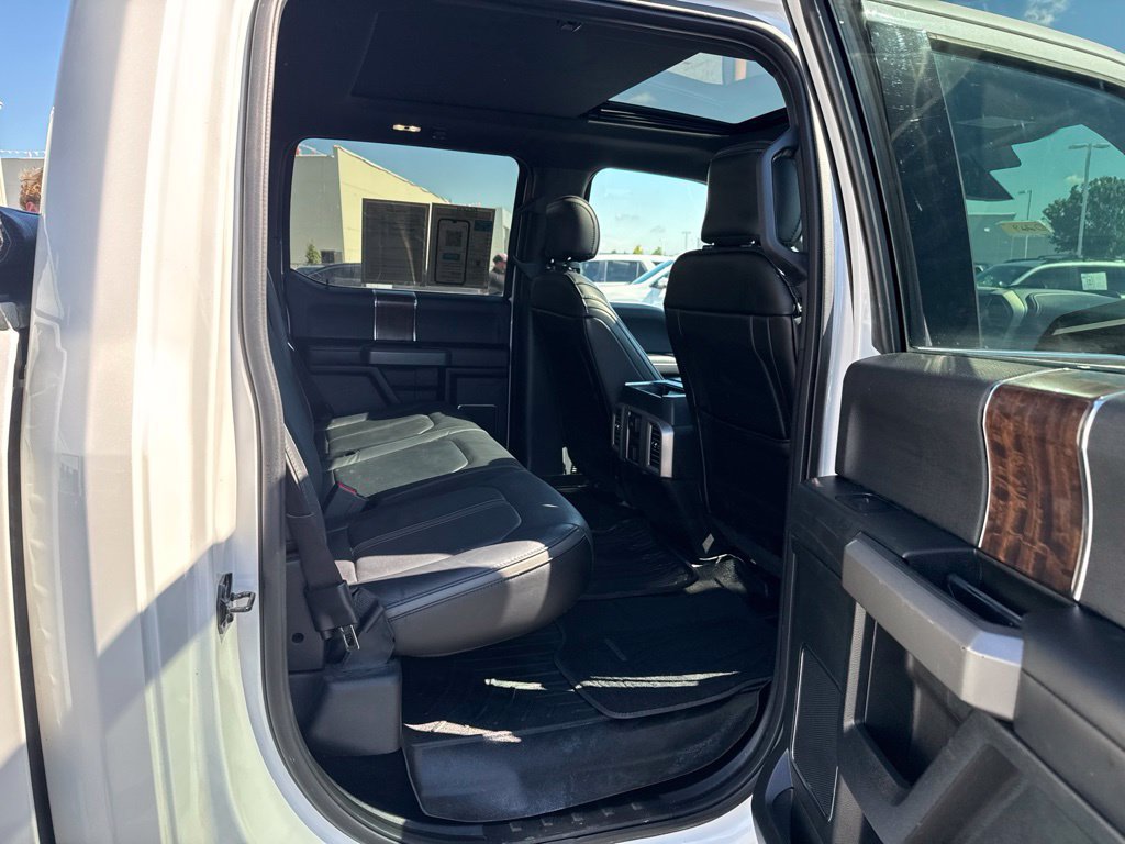 Used 2016 Ford F150 Platinum w/ Equipment Group 701A Luxury AWD/4WD image 39
