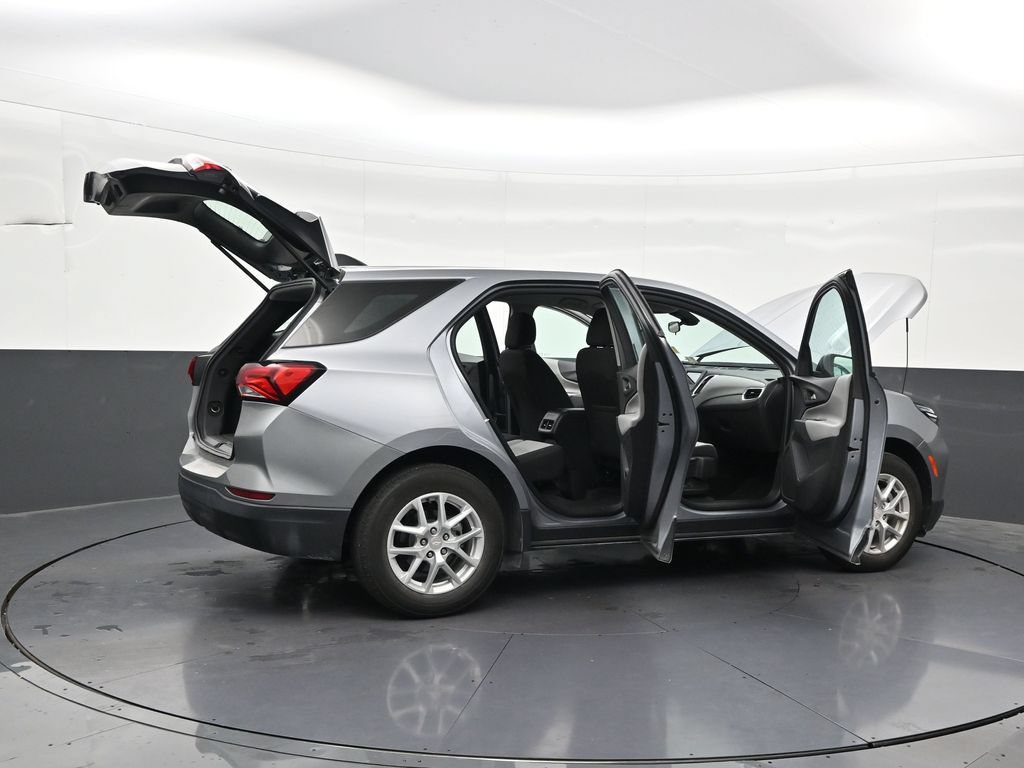 Used 2024 Chevrolet Equinox LS FWD image 31