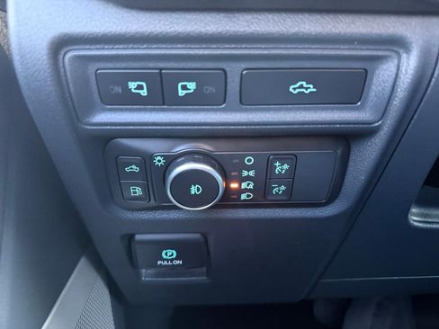 Used 2022 Ford F150 XLT w/ Equipment Group 302A High AWD/4WD image 18