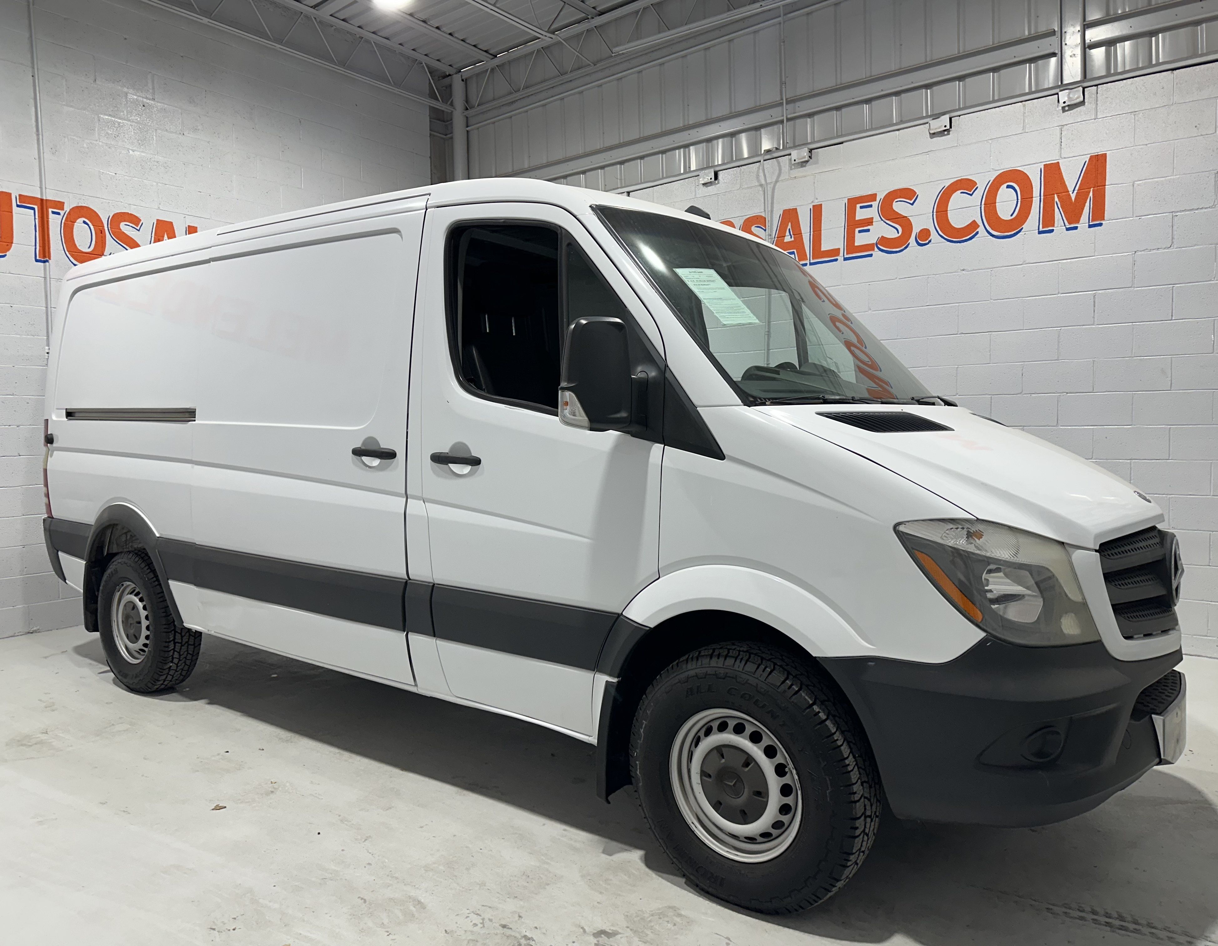 Used 2014 Mercedes-Benz Sprinter 2500 image 6