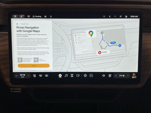 Used 2025 Rivian R1S Premium image 27