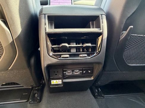 New 2025 Jeep Grand Cherokee Limited image 26