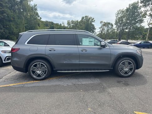 New 2026 Mercedes-Benz GLS 450 4MATIC image 11