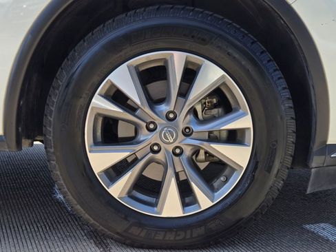 Used 2018 Nissan Murano S FWD image 23