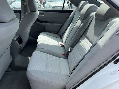 Used 2016 Toyota Camry LE FWD image 24