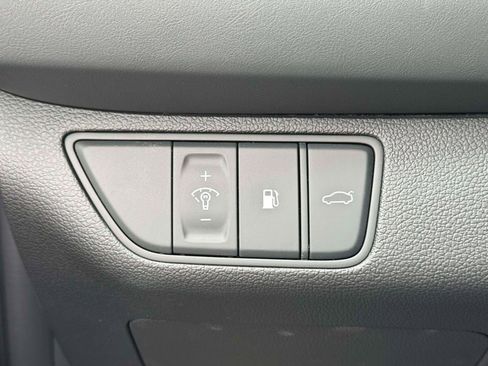 New 2026 Genesis G70 2.5T Prestige image 19