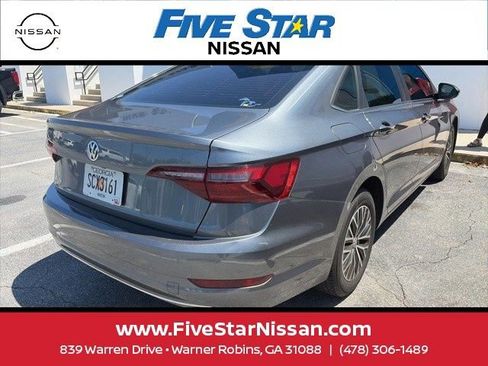Used 2020 Volkswagen Jetta SE FWD image 5