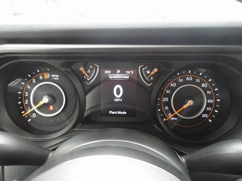 New 2025 Jeep Gladiator Sport image 15