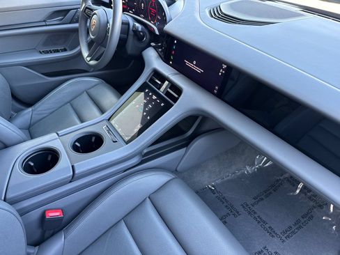 Certified 2024 Porsche Taycan 4 Cross Turismo AWD/4WD image 17