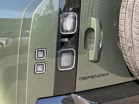 New 2026 Land Rover Defender 110 X-Dynamic SE AWD/4WD image 20