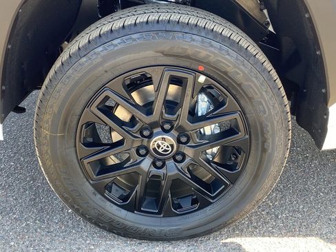 New 2026 Toyota Tundra SR5 image 9