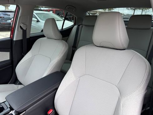 Used 2026 Toyota Camry XLE image 11