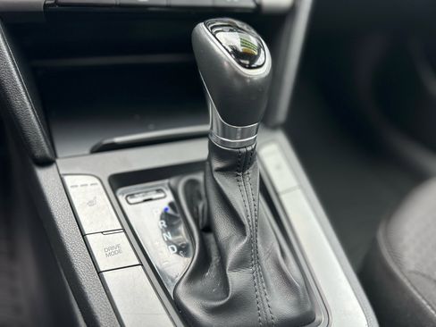 Used 2018 Hyundai Elantra Value Edition w/ Cargo Package image 19